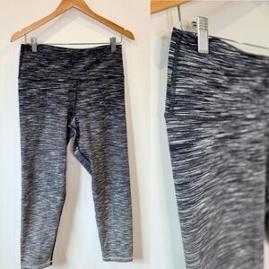 Offline by Aerie The Hugger Hi-Rise Short Seam Leggings (XL)